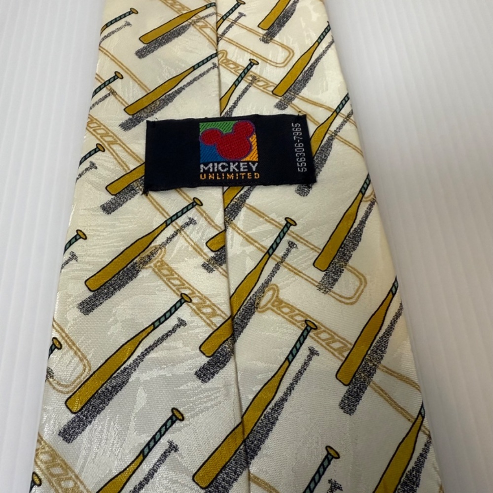 Vintage 90s Disney Mickey Unlimited Donald Duck Baseball Catcher Neck Tie-Ivory - Picture 4 of 5